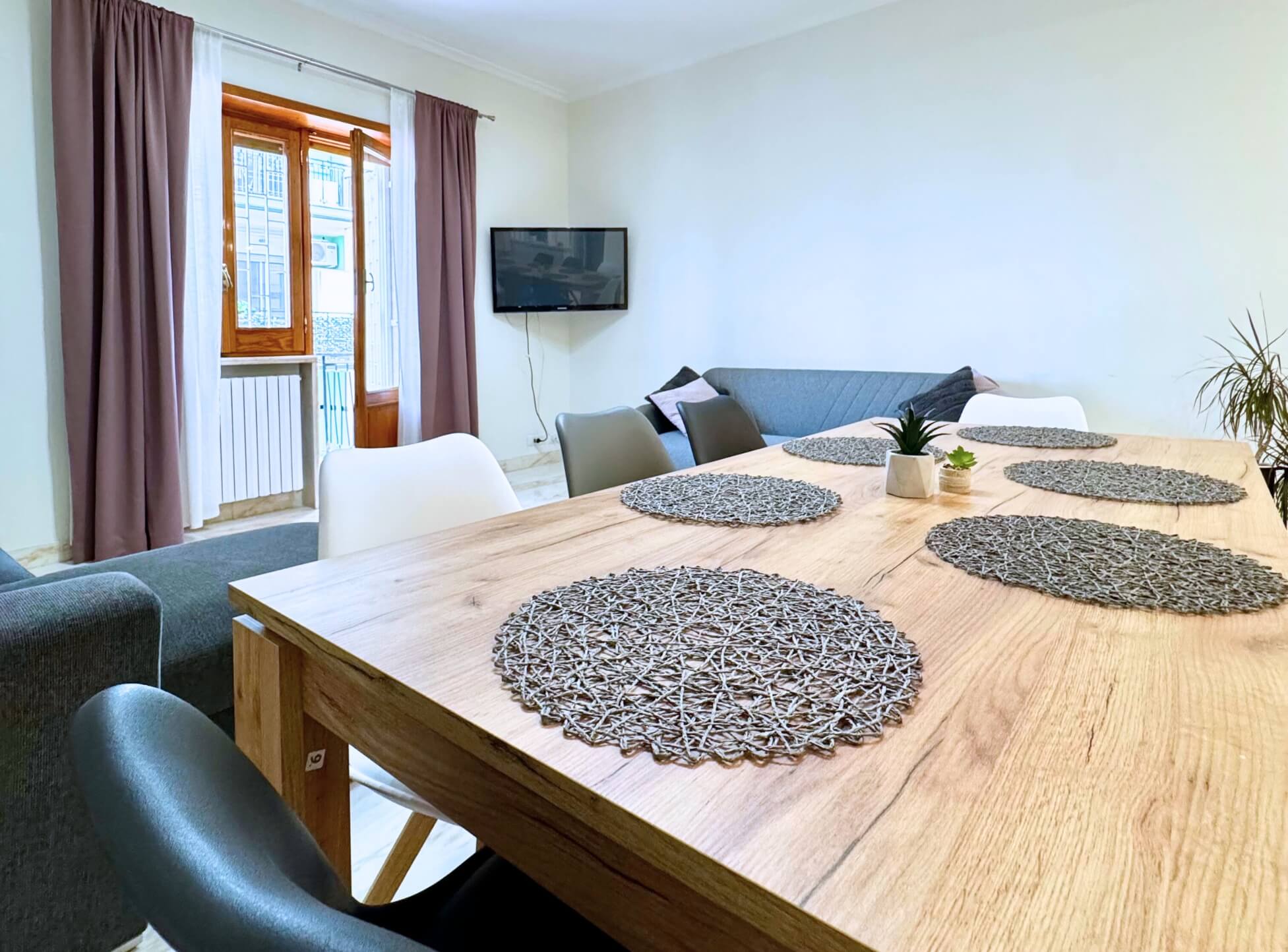 Soggiorno Tavolo da pranzo del B&B Adelaide's House vicino al centro di Roma
